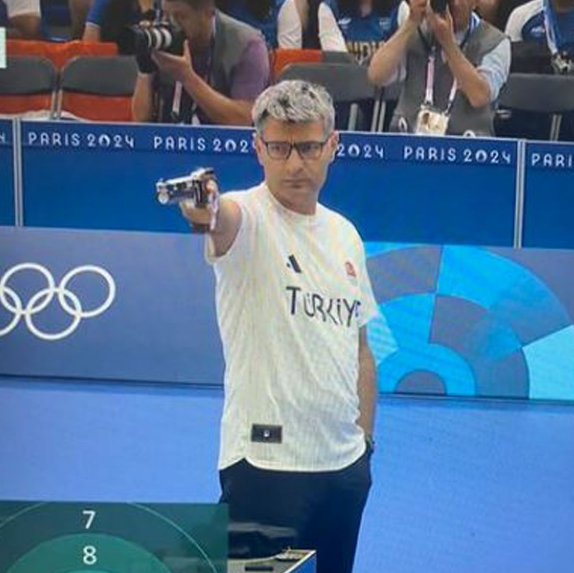 Securing the Spotlight: Turkish Olympian’s Iconic Pose to Become a Trademark